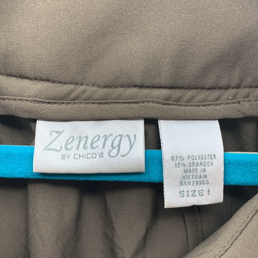 Zenergy by Chico’s Ruffle Jacket NWT - Picture 6 of 9